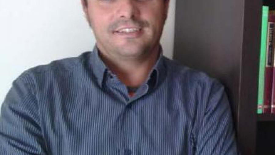 Óscar Briones é o autor da tese ‘Factores determinantes na construción da función de recursos humanos autonómica: Galicia 2000-2012’