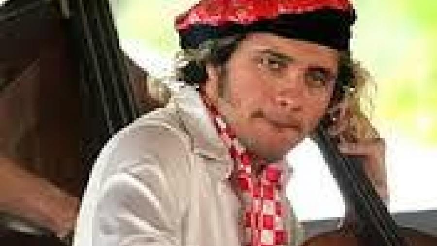 Rushad Eggleston, nunha actuación