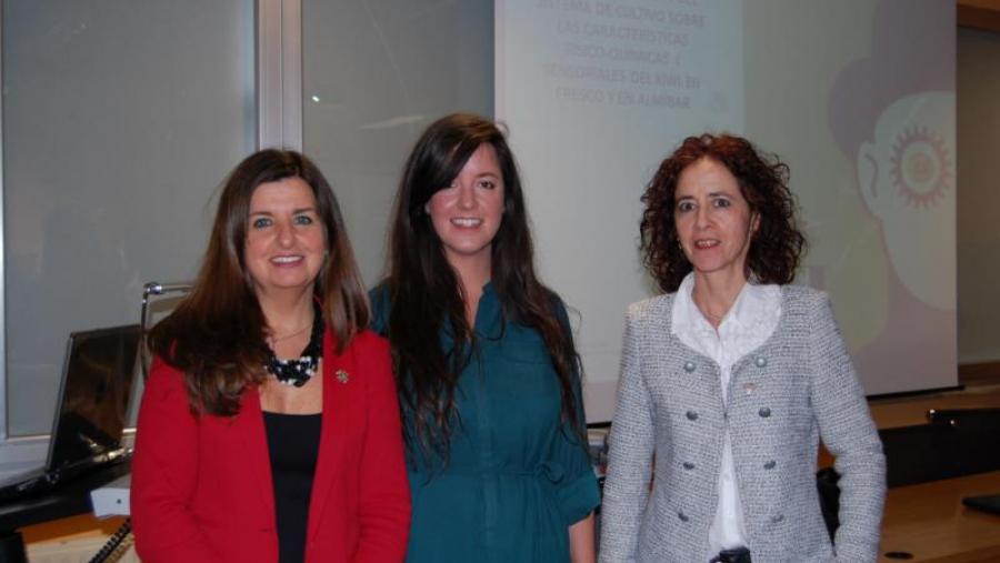 Ángeles Romero, Maruxa García e Lourdes Vázquez, na Facultade de Ciencias