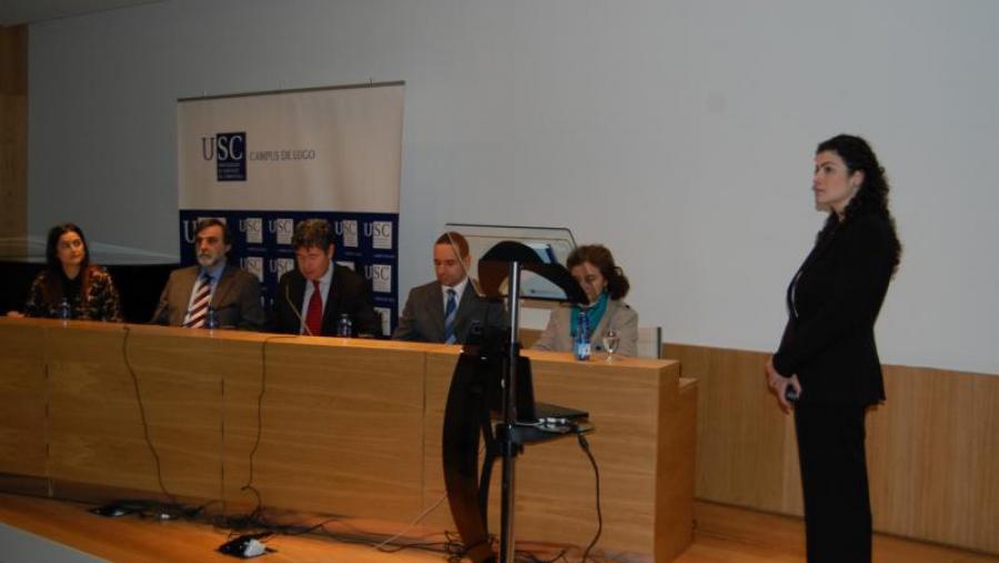 Mónica Guarddon, no acto de presentación e defensa da súa tese de doutoramento