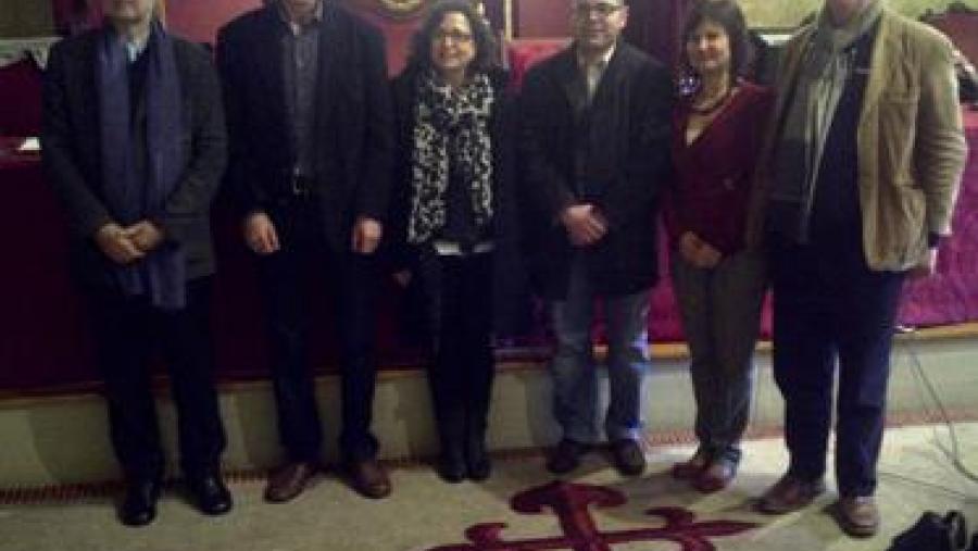 Yolanda García, segunda pola dereita, xunto aos integrantes do tribunal