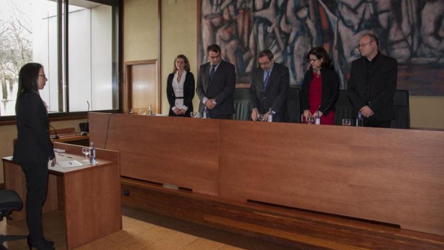 Nun momento do acto de defensa e mantemento celebrado na Facultade de Ciencias Económicas e Empresariais da USC