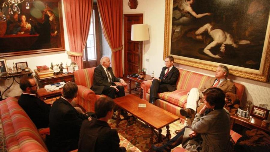 O reitor recibiu ao embaixador de Francia en España