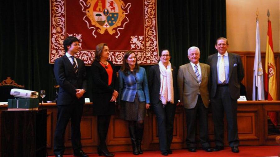 Presentan no Colexio de Fonseca un estudo sobre a viabilidade do seguro de patentes en España