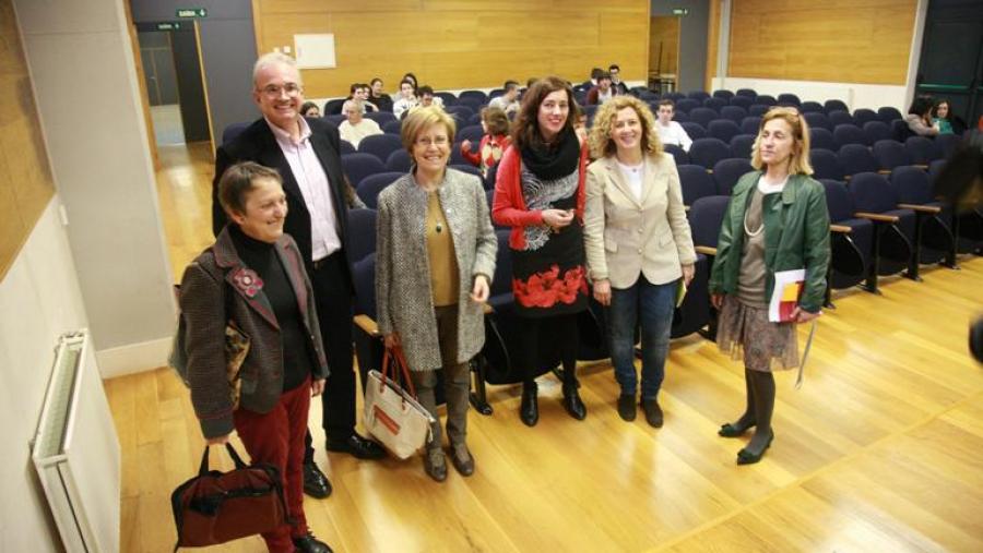 A presentación da obra desenvolveuse na Facultade de Ciencias Políticas. Foto: Servimav-USC