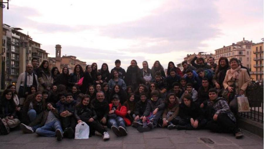 Estudantes e docentes que visitaron Italia no marco da Operación Ara Pacis