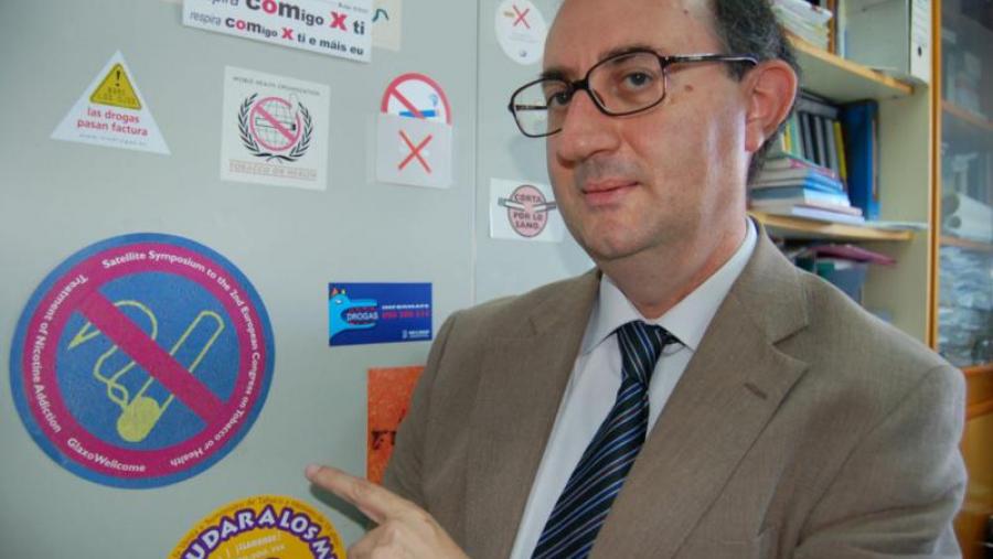 O profesor Elisardo Becoña participa nun estudo nacional sobre o problema da droga e as perspectivas futuras na abordaxe das adicións