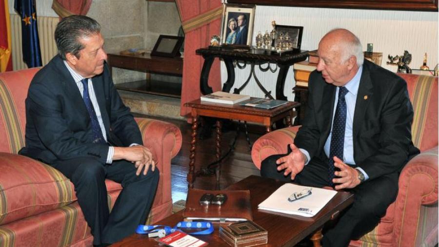 Mayor Zaragoza transmite na USC ‘a forza da palabra’