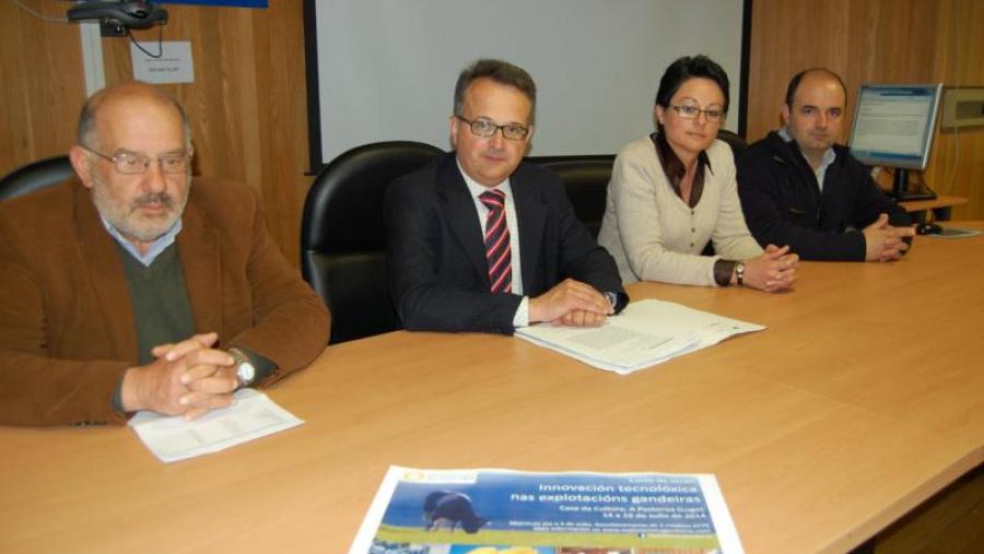 Villada, Bueno, Carreira e Vázquez, na presentación do curso na Escola Politécnica Superior