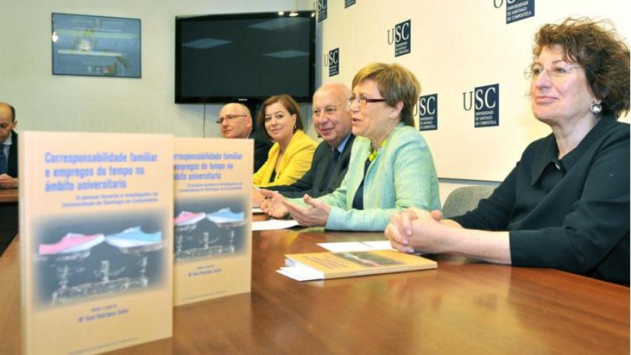 O libro recolle os resultados de enquisas sobre corresponsabilidade familiar realizadas entre PDI da USC (Foto: Santi Alvite)