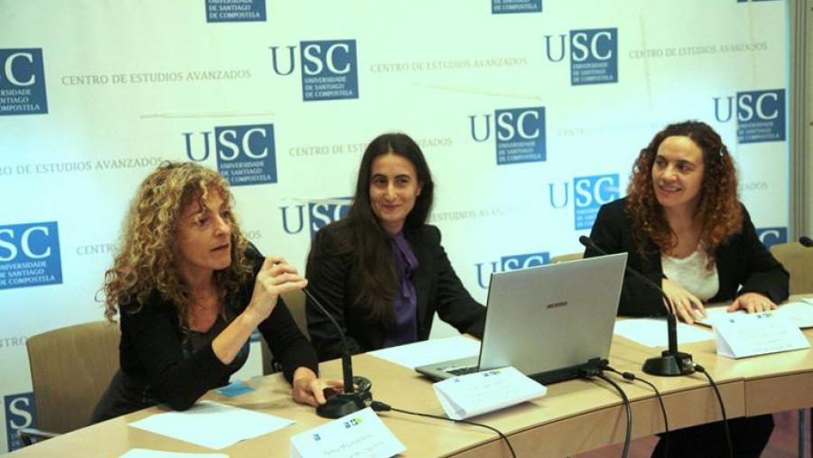 De esquerda a dereita, a profesora Teresa Moure; a coordinadora da Oficina de Igualdade, Eva Aguayo, e a secretaría da EDI, María Loureiro. Foto: Servimav-USC