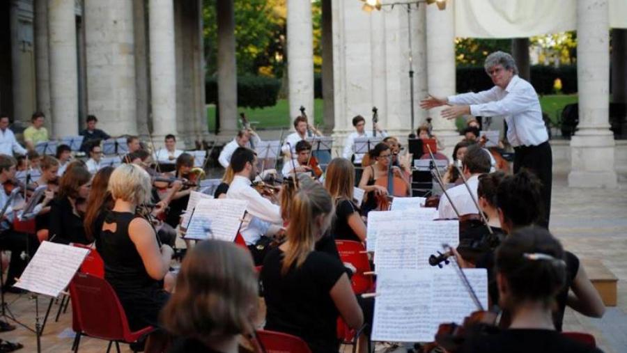 A Orquestra CREA interpreta en Santiago un dos seus catro concertos en Galicia