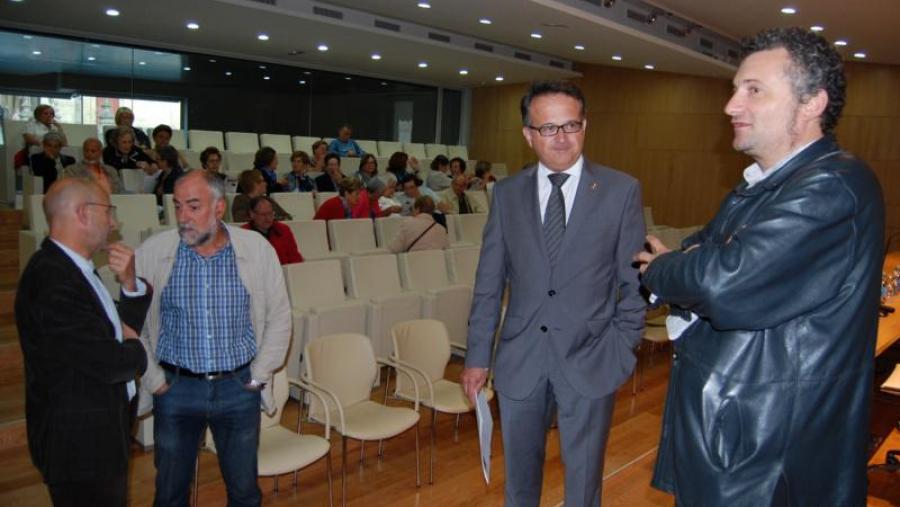 Fraga, López, Bueno e Carral, na sesión inaugural do IV Ciclo Universitario, na Casa do Saber de Lugo