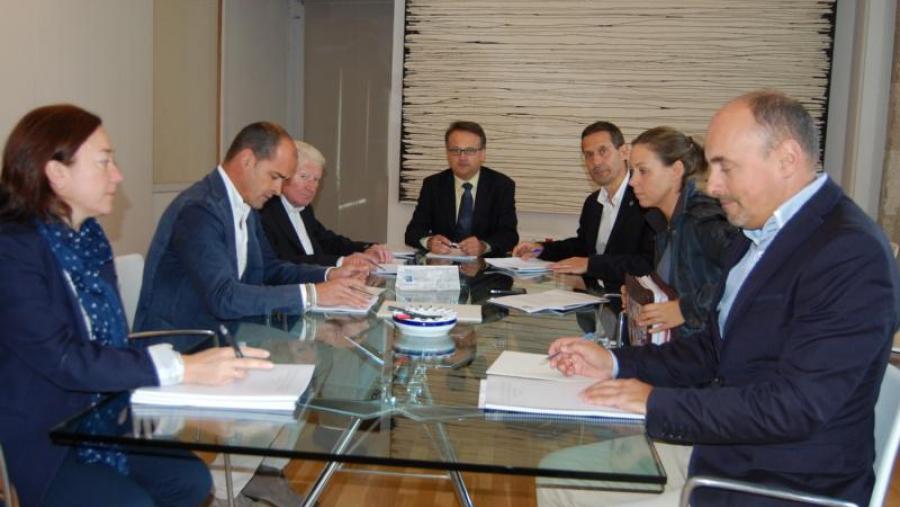 Asistentes á reunión da comisión de seguimento do CITT do campus de Lugo