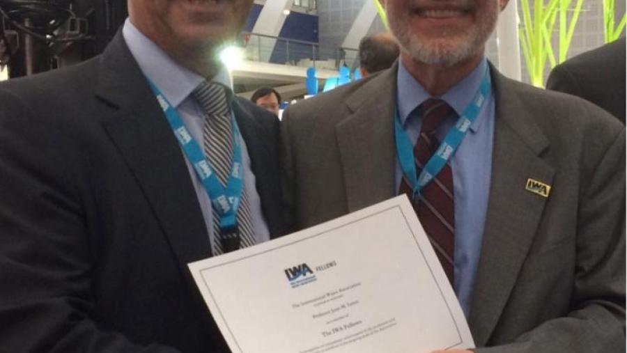 A Asociación Internacional da Auga recoñece a excelencia profesional do profesor Juan Lema Rodicio 