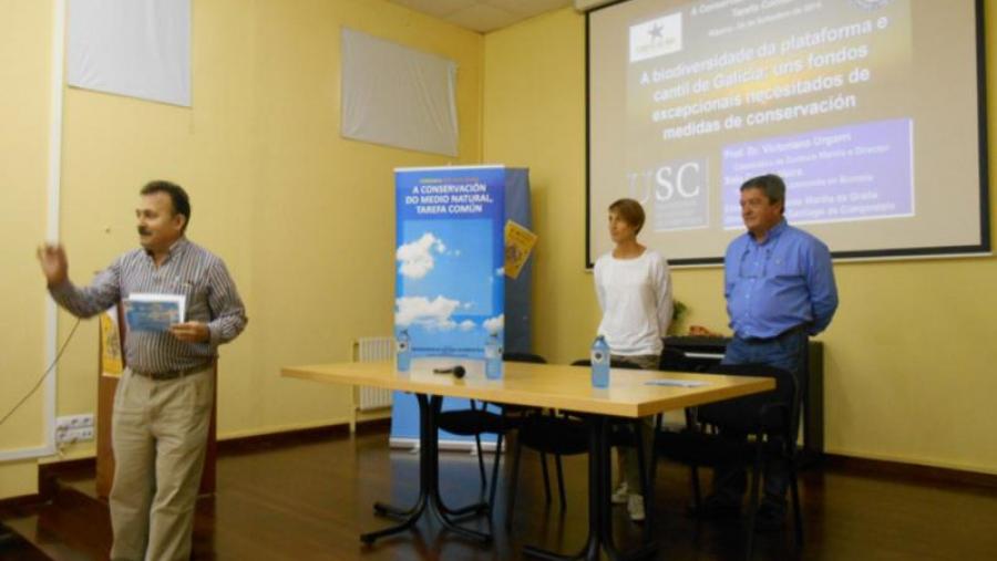 Comezaron as xornadas de divulgación ‘A conservación do Medio Natural, tarefa común’ demandando protección para a plataforma continental e o cantil galego