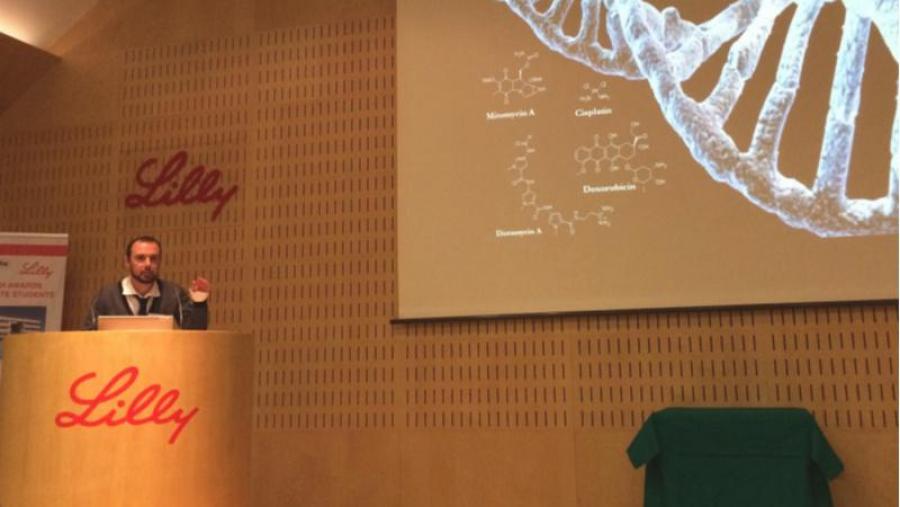 Mateo Sánchez, na explicación do seu traballo