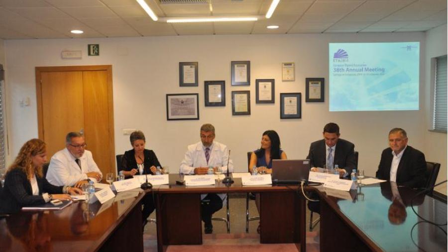 Especialistas de todo o mundo reúnense esta semana en Santiago no 38º Congreso Europeo de Tiroides