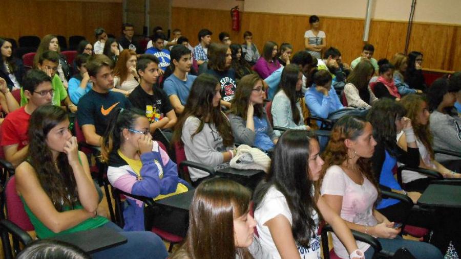 Alumnos do IES Lauro Olmo do Barco de Valdeorras, durante o relatorio