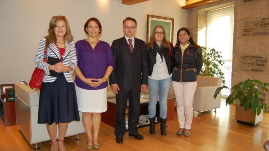 Recepción a Joanna Sánchez, na Vicerreitoría de Coordinación do campus de Lugo
