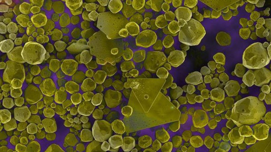 Desenvolven na USC un método barato e eficiente que mellora unha técnica de análise química ultrasensible 