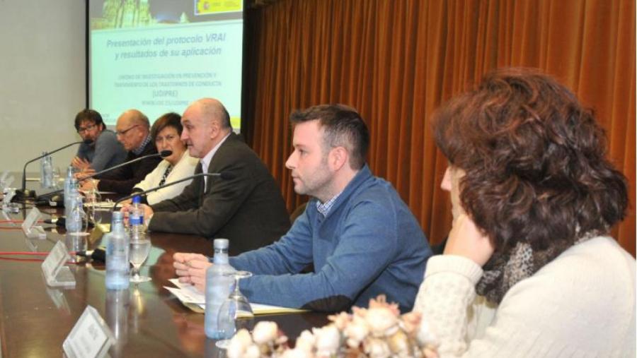 Asistiron, entre outros, representantes da Consellaría de Traballo e Benestar, das Fundacións Camiña Social e FAIBEN e do Proxecto ORSAP de Perú. (Foto: Santi Alvite)