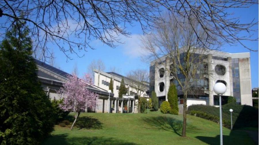 Edificio central da Escola Politécnica Superior do campus de Lugo