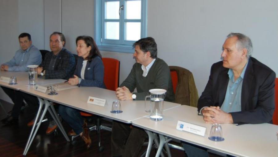 Corujo, Crespo, López, Losada e Iglesias, na sede do Ibader