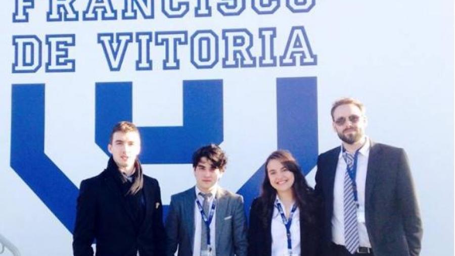 Foto do equipo da USC en Madrid