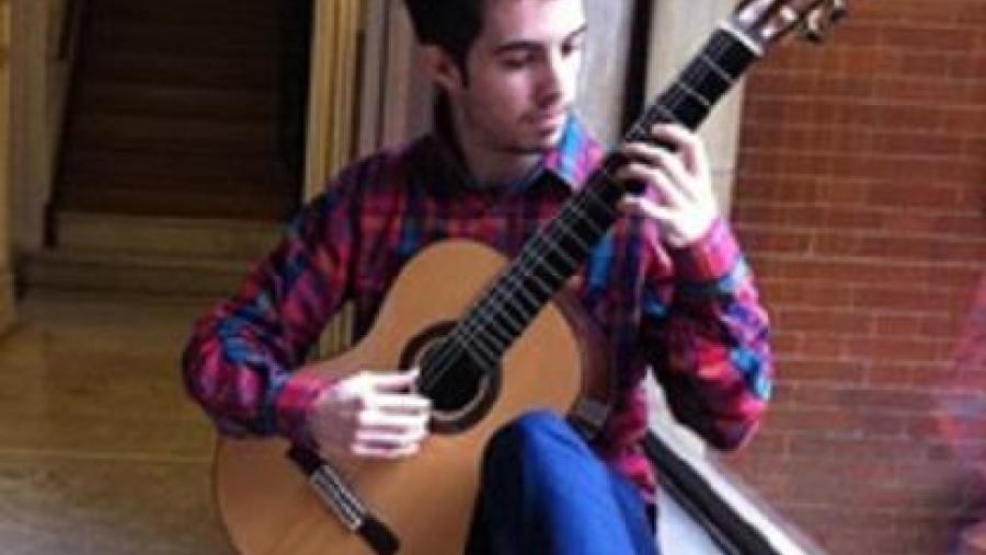 Pablo Menéndez, guitarrista