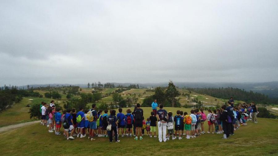 Actividades deportivas e e ocio mestúranse na programación deseñada para nenos e nenas de 3 a 13 anos