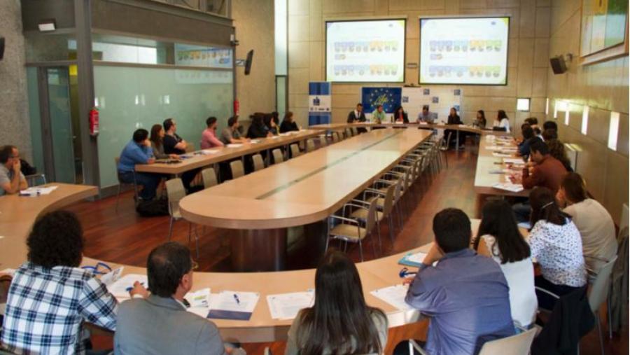 O Proxecto LIFE+ AQUAENVEC presentou na USC unha ferramenta web que permite aos concellos optimizar o ciclo da auga