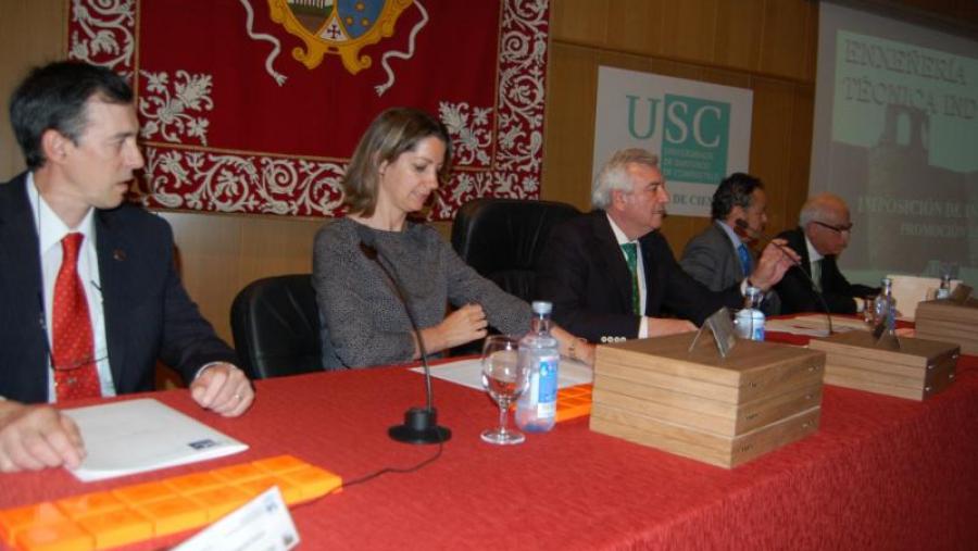 Ageitos, Méndez, Viaño, Gómez Randulfe e Fernández, no acto de imposición de insignias