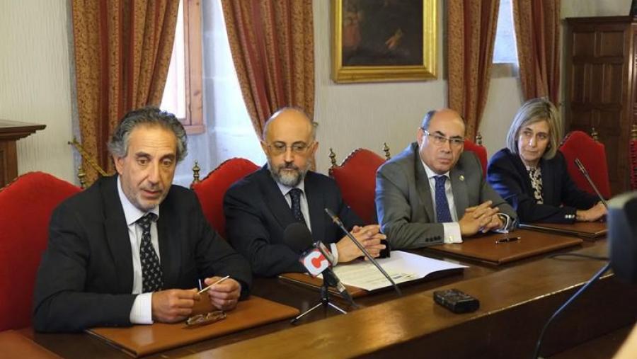 Alumnado de Farmacia da USC realizará prácticas nas cooperativas COFAGA e COFANO