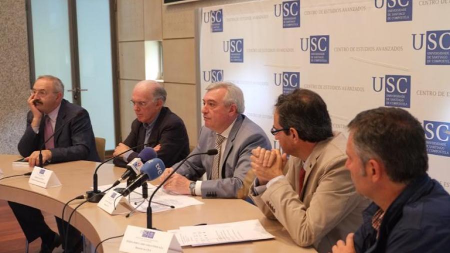 O faladoiro da Cátedra Juana de Vega da USC pon en valor a posición de Galicia como periferia nun mundo globalizado