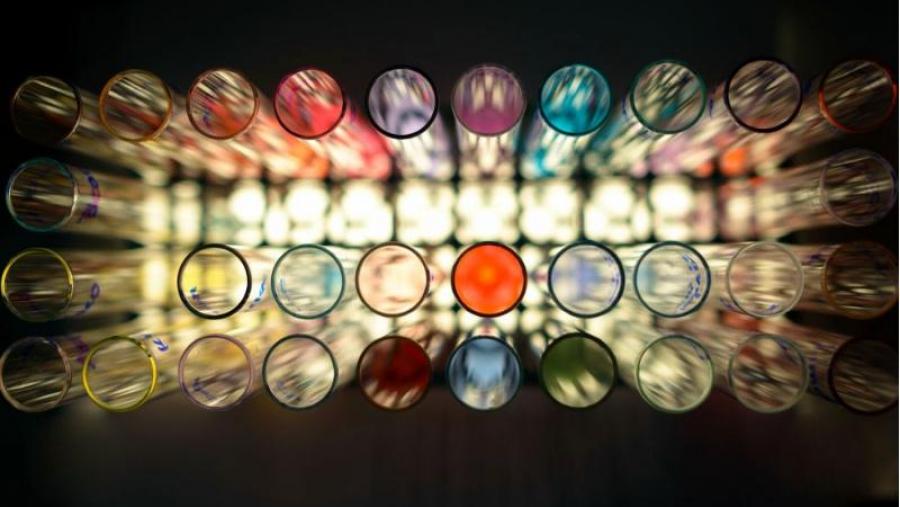 A obra 'COLor-eARTE’, do alumno da Facultade de Ciencias de Lugo Wajih Al-Soufi, forma parte da mostra