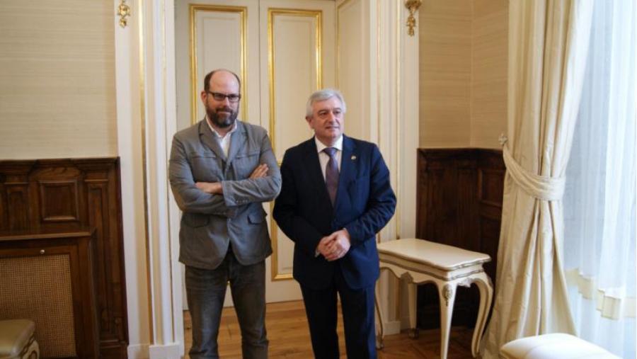 Martiño Noriega e Juan Viaño logo da xuntanza deste mércores. Foto: Concello de Santiago