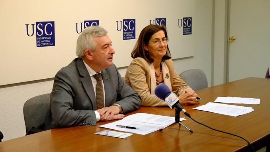 Juan Viaño e Dolores Álvarez, no acto de presentación de Mentoring na Sala de Prensa. Foto: Servimav