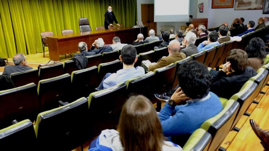 Homenaxe en Física ao catedrático Carlos Pajares