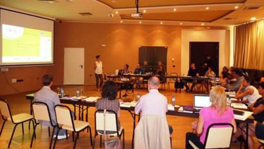 Un grupo da USC participa nun proxecto europeo para facer fronte á discriminación, o racismo e a violencia no deporte