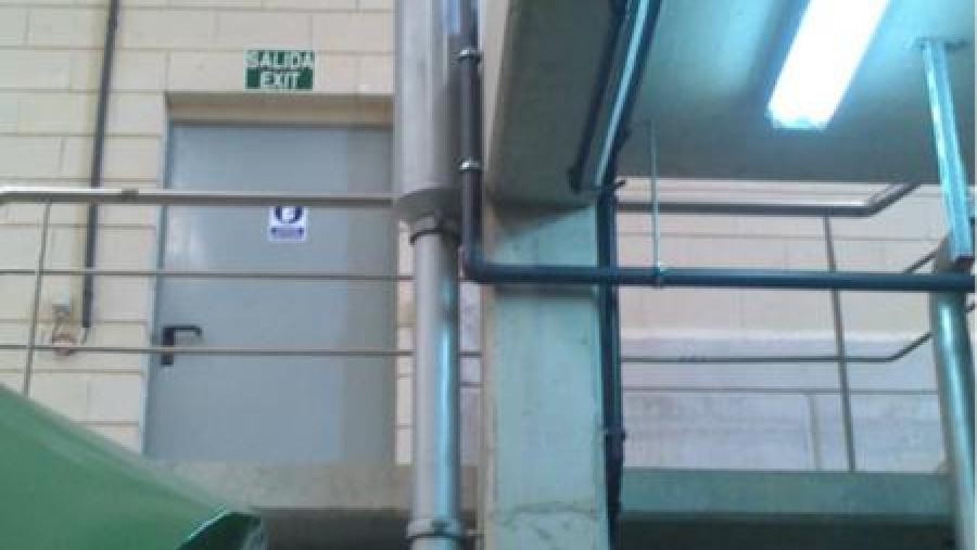 Columna de cristalización de estruvita utilizada na EDAR de Guillarei