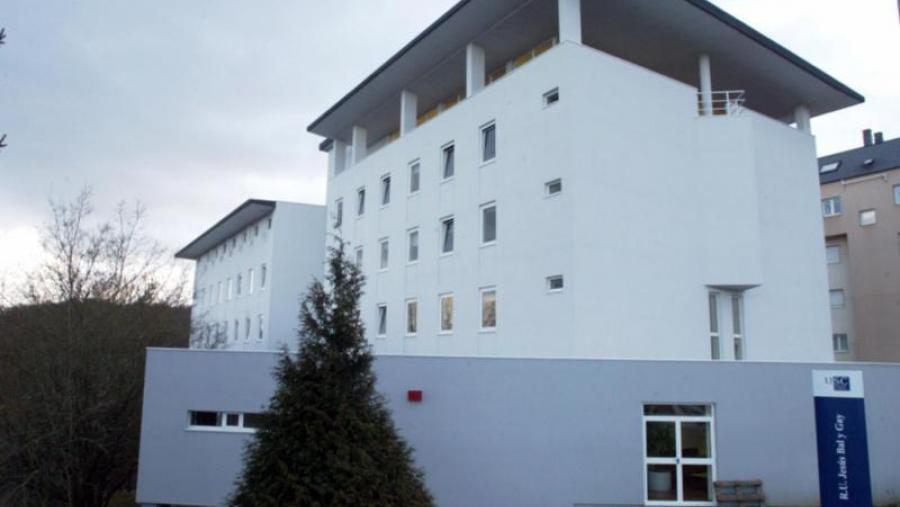 Fachada da residencia universitaria Jesús Bal y Gay