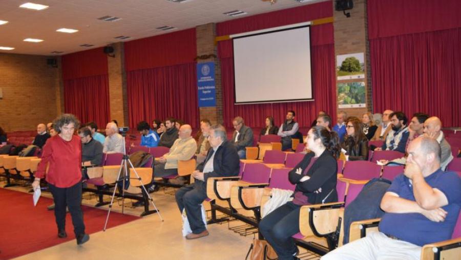 Asistentes ás xornadas sobre montes veciñais en man común celebrada na Escola Politécnica