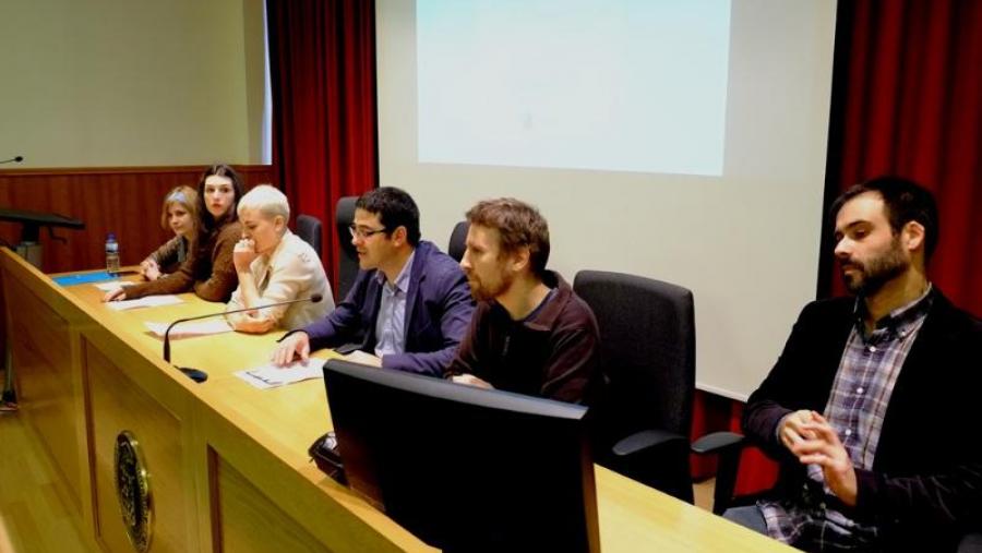 A USC leva esta semana a filosofía á rúa