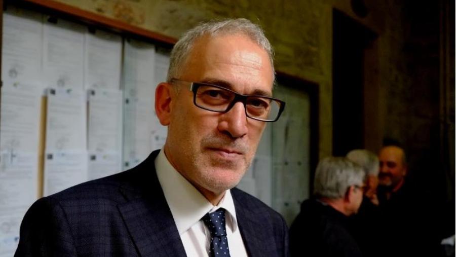 Gumersindo Guinarte tomou posesión nunha sesión celebrada no Salón de Graos de San Xerome. Foto: Servimav-USC