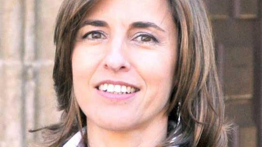 A decana de Ciencias Económicas e Empresariais, Emilia Vázquez, designada presidenta da delegación galega do Instituto Español de Analistas Financeiros
