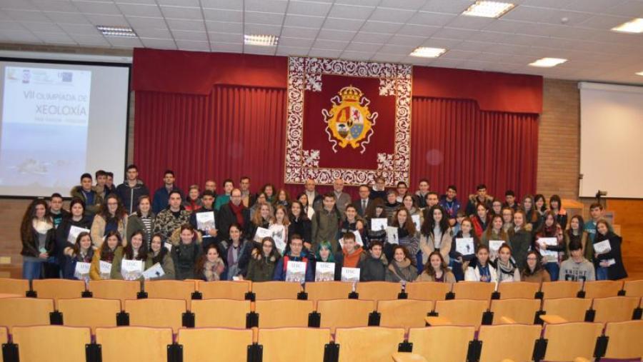 Participantes e organizadores das probas da VII Olimpíada de Xeoxolía celebradas na EPS do campus de Lugo