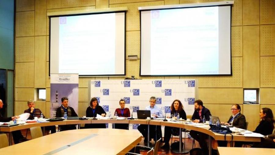 A xuntanza desenvólvese no Centro de Estudos Avanzados (Foto: SERVIMAV-USC)