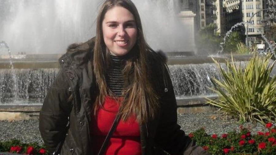 Yolanda Joy enquisou para o seu traballo un total de 1.170 estudantes de inglés e 254 docentes