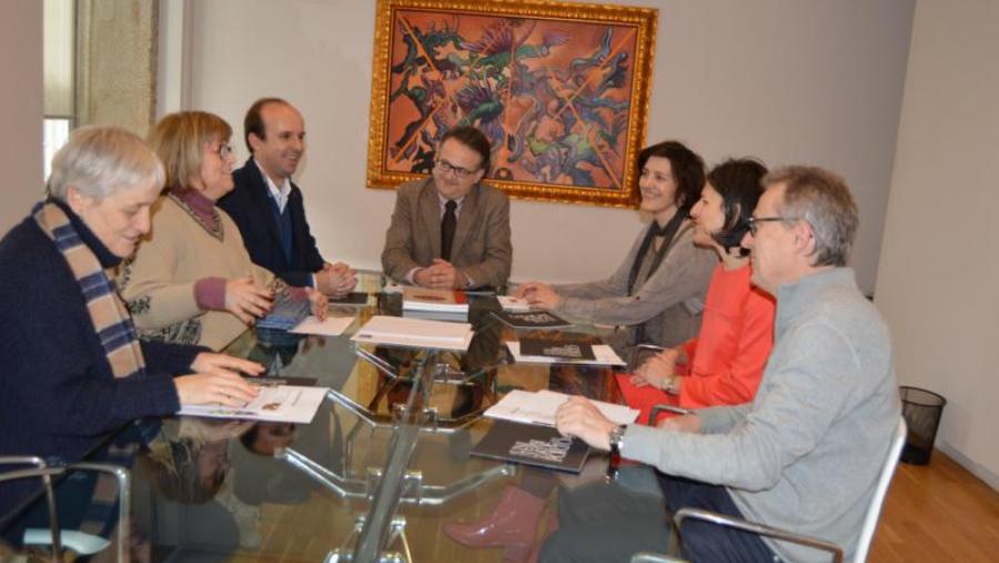 De esquerda a dereita, Novo, Mesquita, Silva, Bueno, Valcárcel, López e Al-Soufi, na Vicerreitoría de Coordinación de Lugo